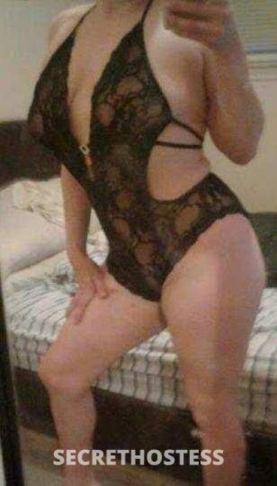 32 Year Old American Escort Detroit MI - Image 3