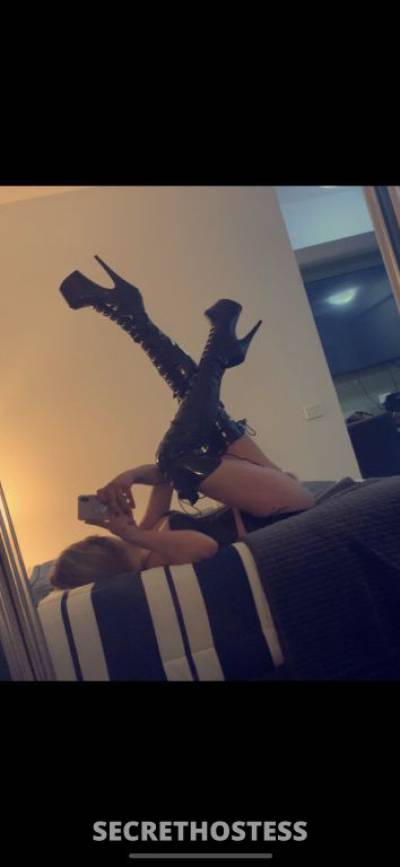 24 year old Escort in Bar Beach Newcastle new to Newcastle