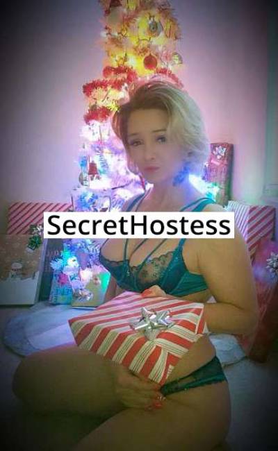 30 Year Old Caucasian Escort Chicago IL Blonde Blue eyes - Image 3