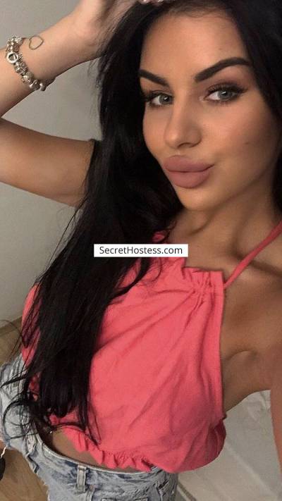 21 year old Mixed Escort in Heathrow London Rebeka