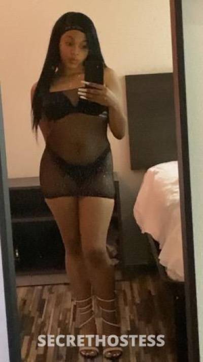 18 year old Escort in Long Beach CA Bbbj Special call me now 18 and ready for you