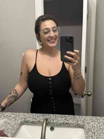29 year old Caucasian (white) Escort in Kalamazoo MI Available for hookup