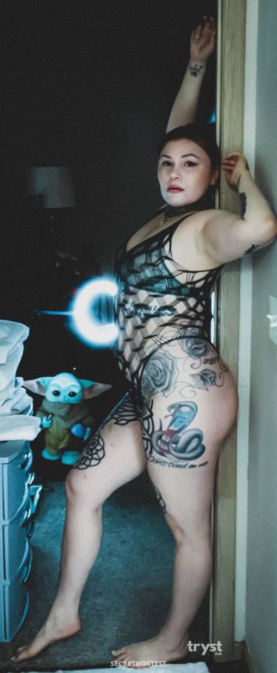 30 year old Caucasian Escort in Bentonville AR Onyx Fox - Tatted &amp; Sweet. Be ready 4me