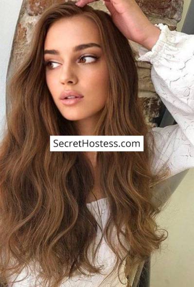 19 year old Caucasian Escort in Rome Well, Agency