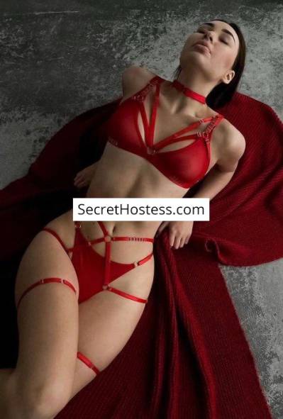 22 year old Caucasian Escort in Warsaw Hatasha, Independent