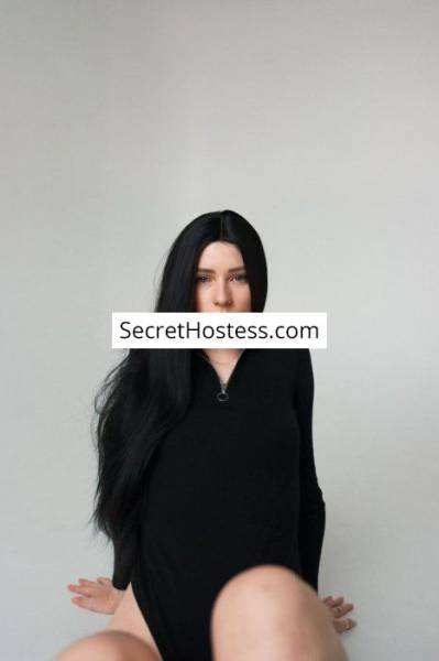 19 year old Caucasian Escort in Dubai Sasha, Agency
