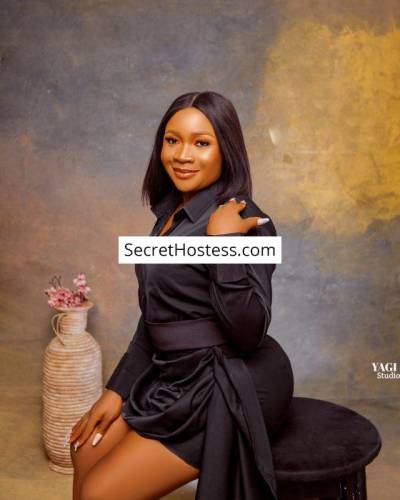 26 Year Old Ebony Escort Abuja Black Hair - Image 4