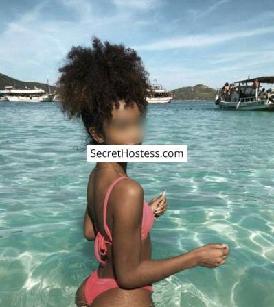 19 Year Old Latin Escort Rio de Janeiro Black Hair Brown eyes - Image 8