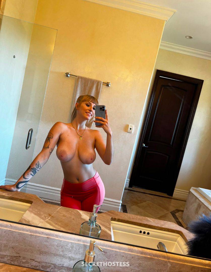 Angela 24Yrs Old Escort Size 22 Janesville WI Image - 6