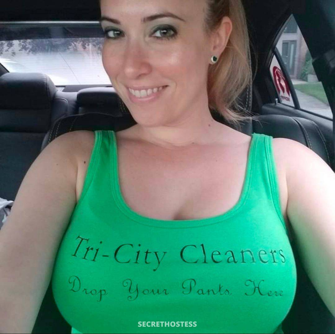 4846399934 Available NOW (484) 639-9934: Escort, Incall
