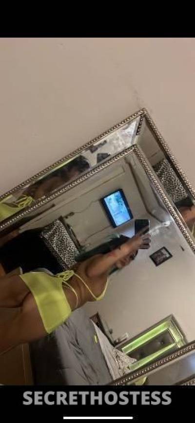 22 year old Latino Escort in College Station TX hot exclusive latina skittles