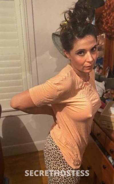 42Yrs Old Escort Auburn AL Image - 3