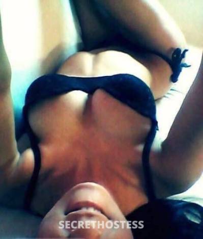 23 year old Escort in Springfield IL Young Wild but Not Free