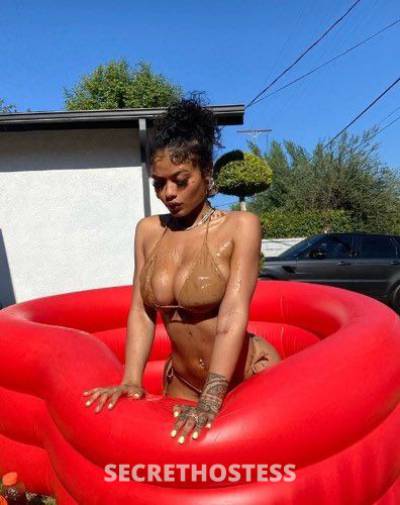 23 year old Hispanic Escort in Boston MA Biggest titties and ass