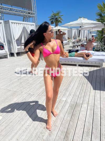 22 year old Asian Escort in Philadelphia PA Yana