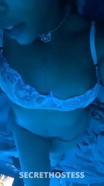 21 year old Escort in Buffalo NY 21year old pussy Young &amp; sexy VIP provider HOT EBONY
