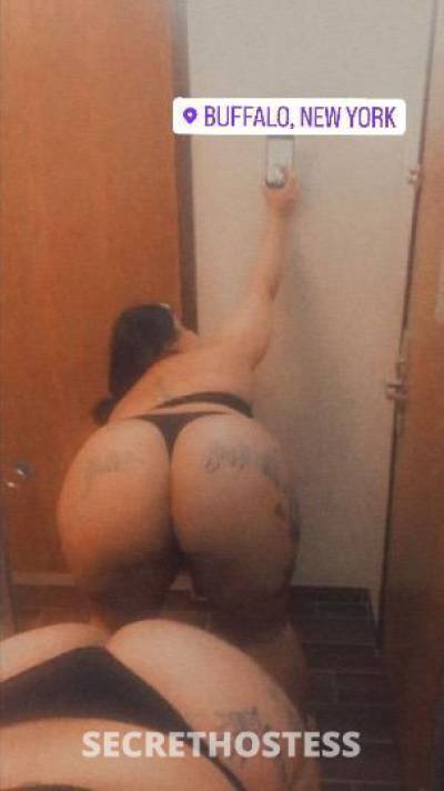 26 year old Colombian Escort in Buffalo NY wet big ass thick big titta deep throat mamacita colombian &