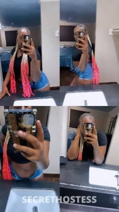 23 year old Escort in Houston TX Pretty thick tatted carmel