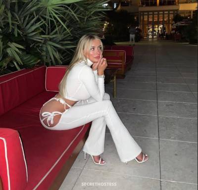 25 year old Escort in Miami FL I'm available now for sex!! No restrictions