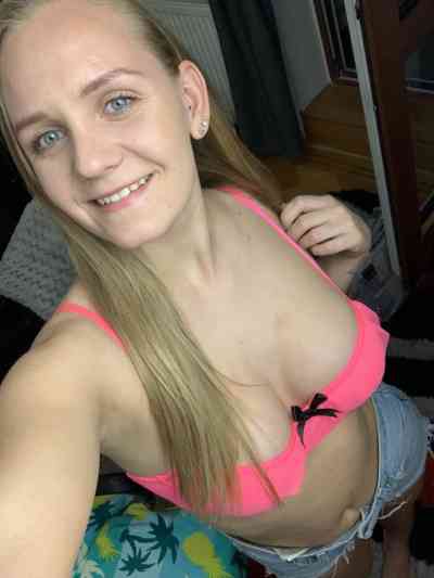 19Yrs Old Escort Airlie Image - 0