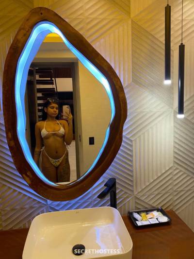 23 year old Colombian Escort in Erie PA I am Colombian and I only accept cash you can write to me I 