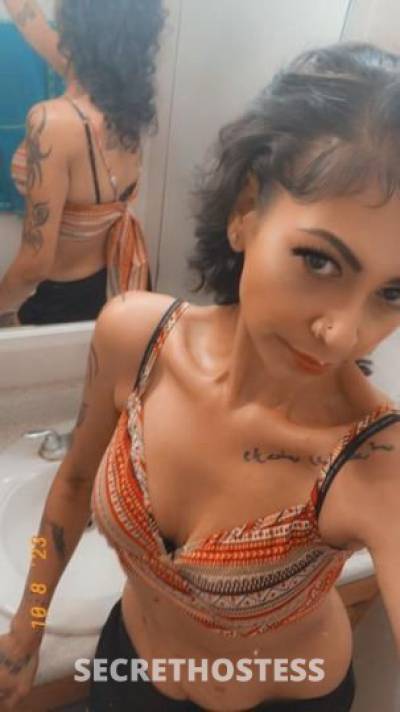 26 year old Indian Escort in Sacramento CA East Indian Female needs to have FUN