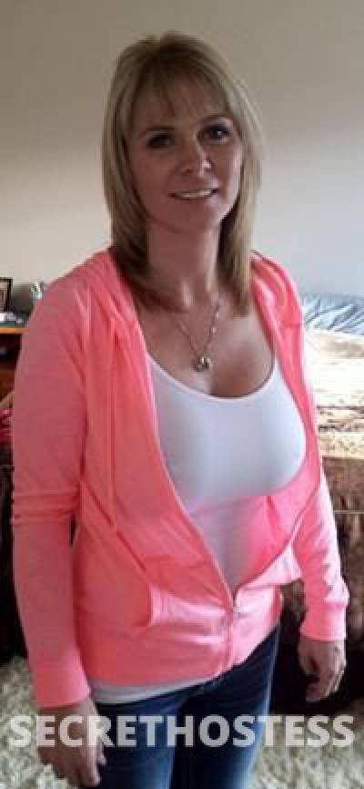 42Yrs Old Escort Cleveland OH Image - 1