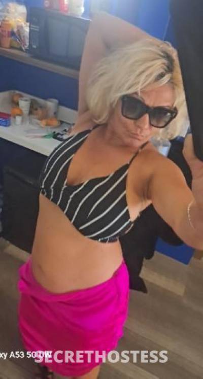 47 Year Old Escort Phoenix AZ - Image 3