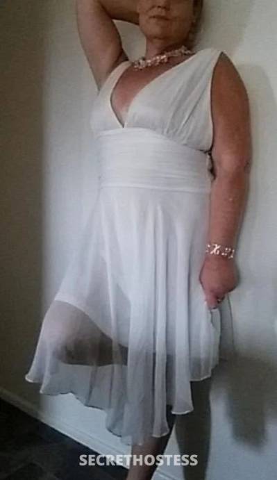 44Yrs Old Escort Size 12 Bundaberg Image - 2