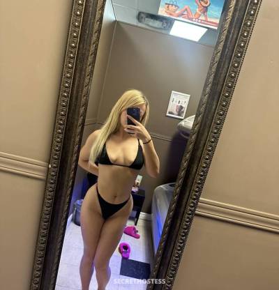 22 Year Old Asian Escort Barrie Blonde Brown eyes - Image 1