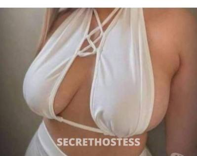 24 year old Asian Escort in Essex Hello I’m Jasmine 100% Real, girls waist, great ass