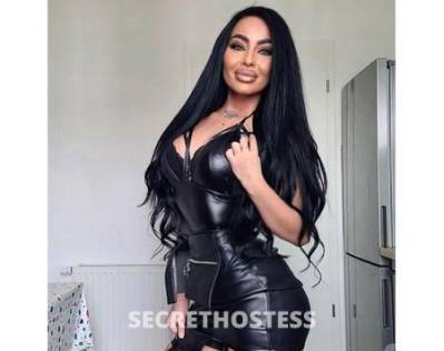 Stunning girl outcall massage in London