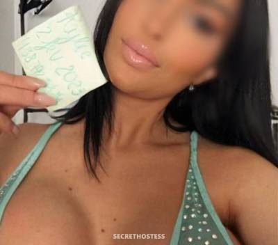 25 Year Old Asian Escort Montreal Brunette - Image 8