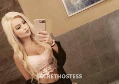 24 Year Old Asian Escort Barrie Blonde - Image 4