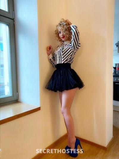 25 year old Escort in Stuttgart (Angelina