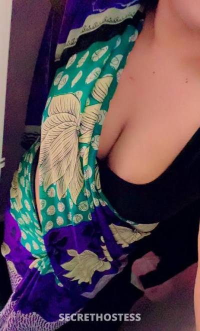 26 year old Indian Escort in West Melbourne Melbourne Hot Sexy chubby Indian pune in Melbourne