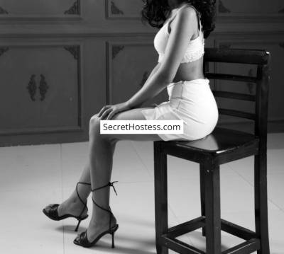 23 Year Old Ebony Escort Adis Ababa Black Hair Brown eyes - Image 3