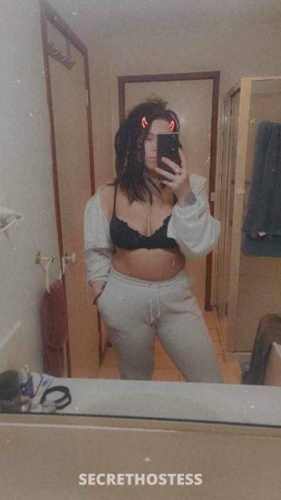 Curvy, young, AUSSIE babe needs you’re cock in Albury