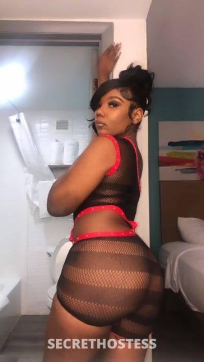 25 year old Japanese Escort in Detroit MI Black and Japanese Princess