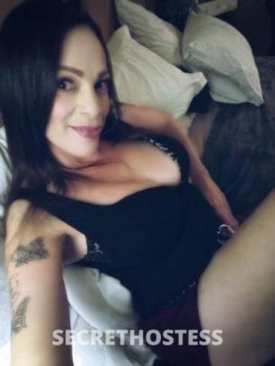 35Yrs Old Escort Green Bay WI Image - 2