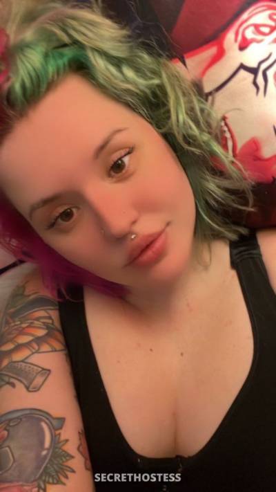 25 year old Escort in Rockies CO ?? WEED Available?for Fun Snap Jennyrayy700