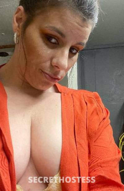 39 year old Escort in San Antonio TX VIOLETS BACK &amp; THICKER THAN A SNICKER