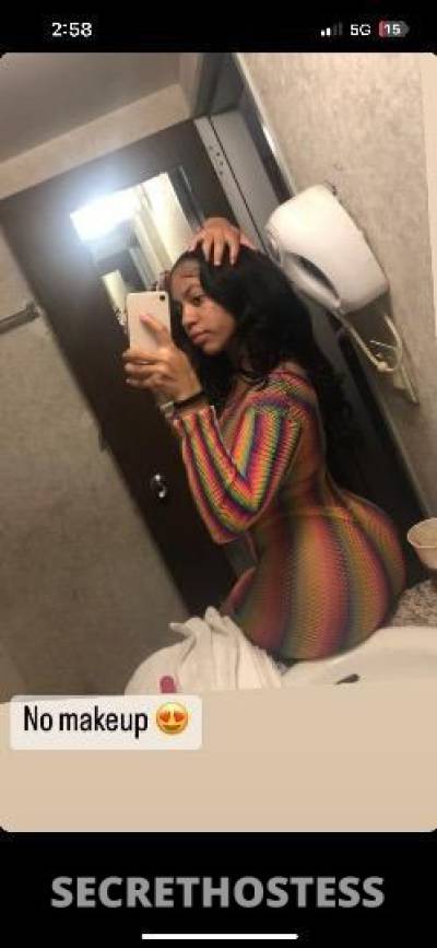 20 year old French Escort in Inland Empire CA Spanish mami cum f k me