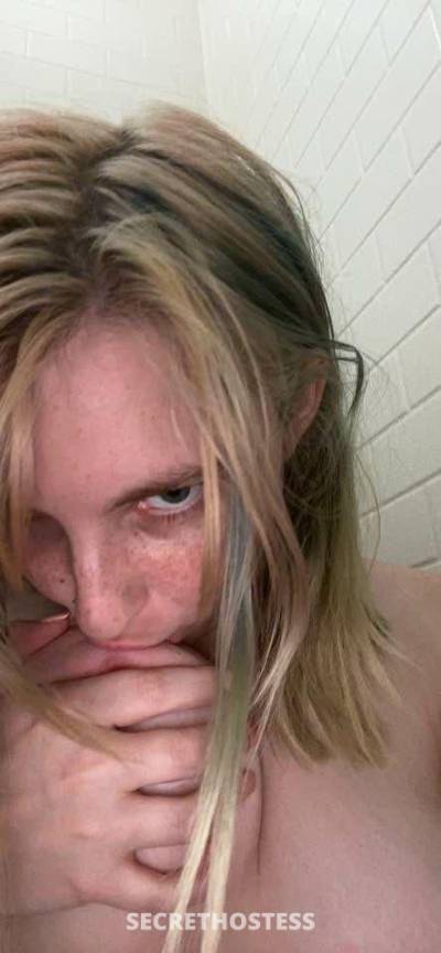 25 year old Escort in Edmonton ❤️? i want you so deep inside me