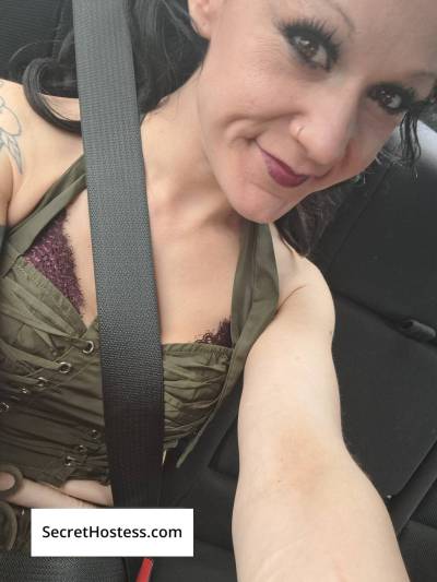 Submissive and sexy in Orillia