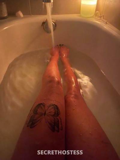 25 year old Escort in Hamilton Down To MeetUp