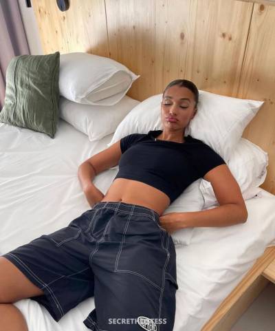 27 year old Hispanic Escort in Barrie When was the last time you did something for the first time