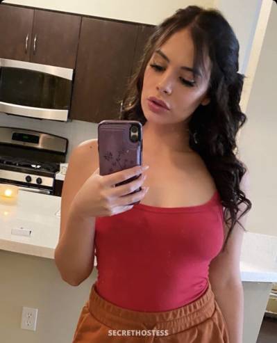 26 Year Old Hispanic Escort Winnipeg - Image 4