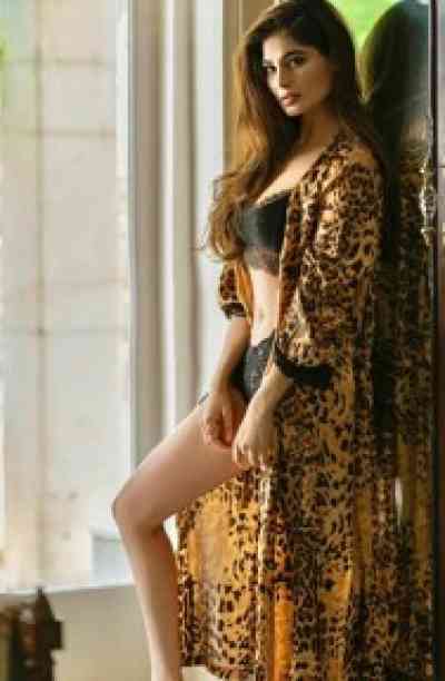 21Yrs Old Escort Size 24 42KG 167CM Tall Karachi Image - 2