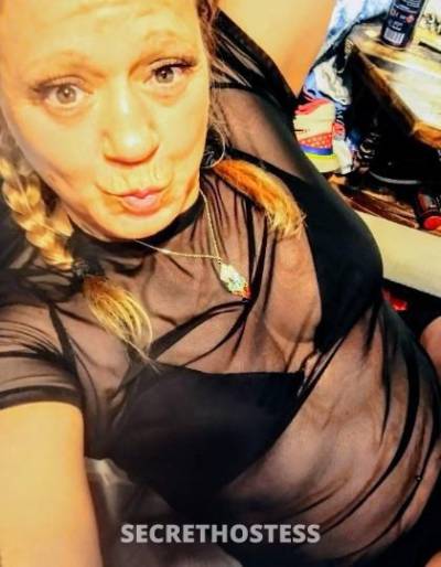 47 year old Escort in Charlotte NC Mature and well experienced sexy woman hot and hready to 